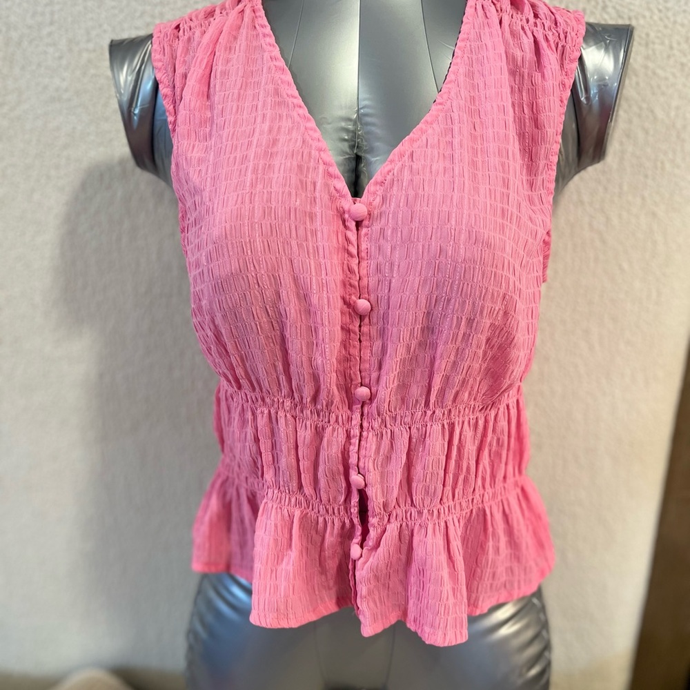 Sanctuary Pink Textured Button-Front Smocked Peplum Camisole